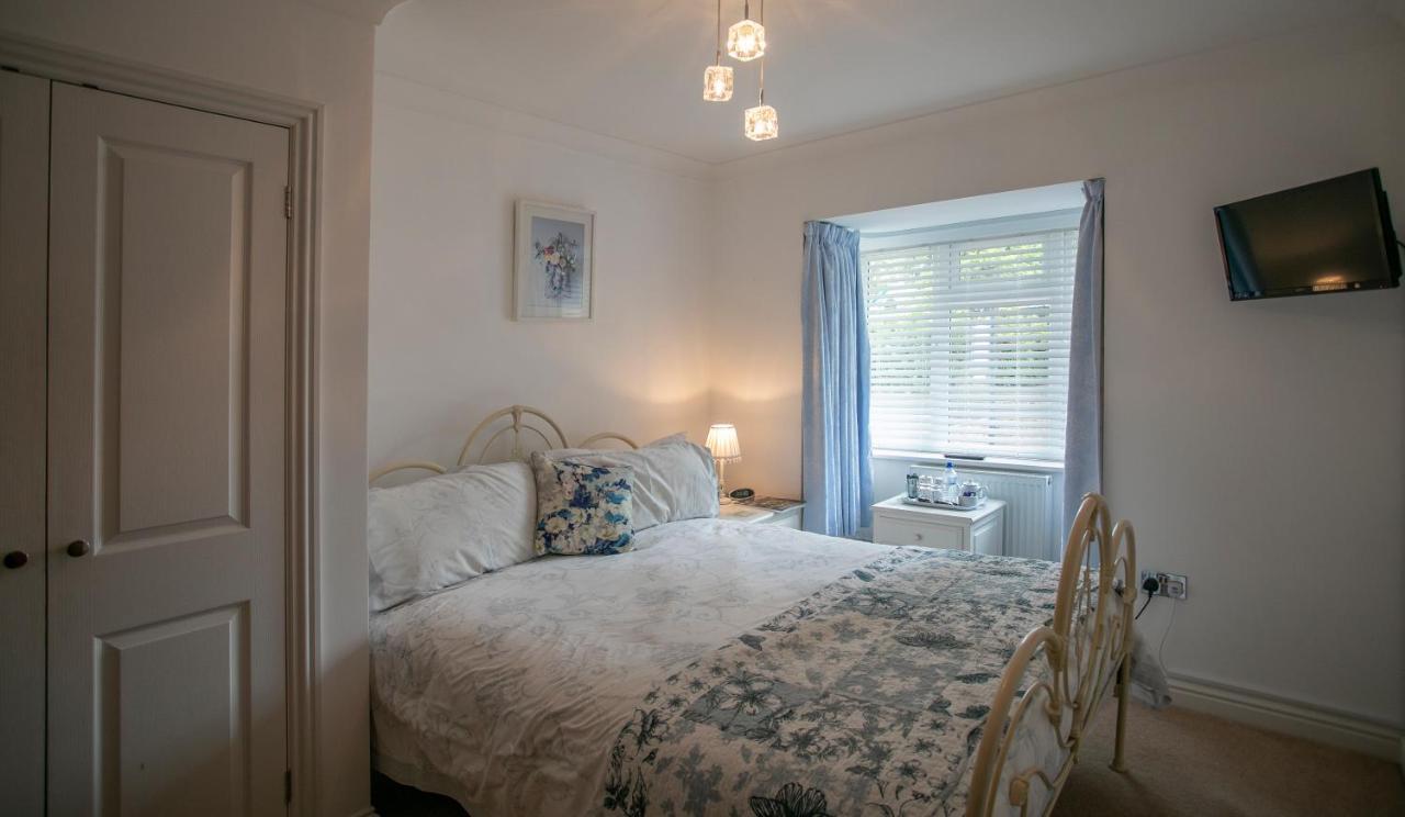 The Heather'S Bed And Breakfast Christchurch  Exterior photo